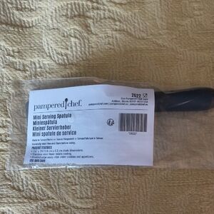 Pampered Chef Black Mini Spatula